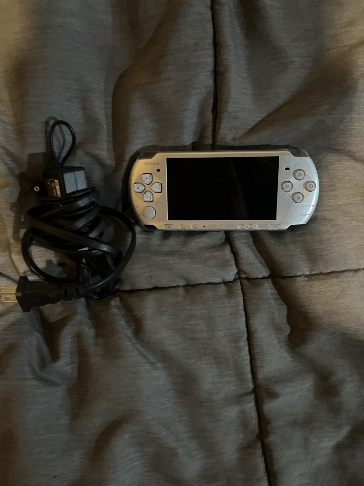 Sony PSP-3000 Portable Mystic Silver Handheld System( With Charger)
