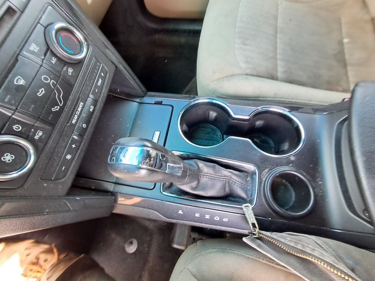 EXPLORER  2017 Transmission Shift 2950737