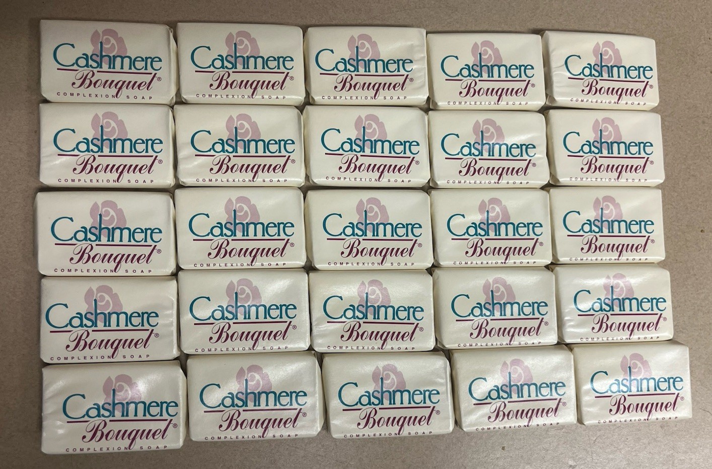 Cashmere Bouquet Soap Vintage Motel Hotel Travel Size Lot of 25 Individual Wrap