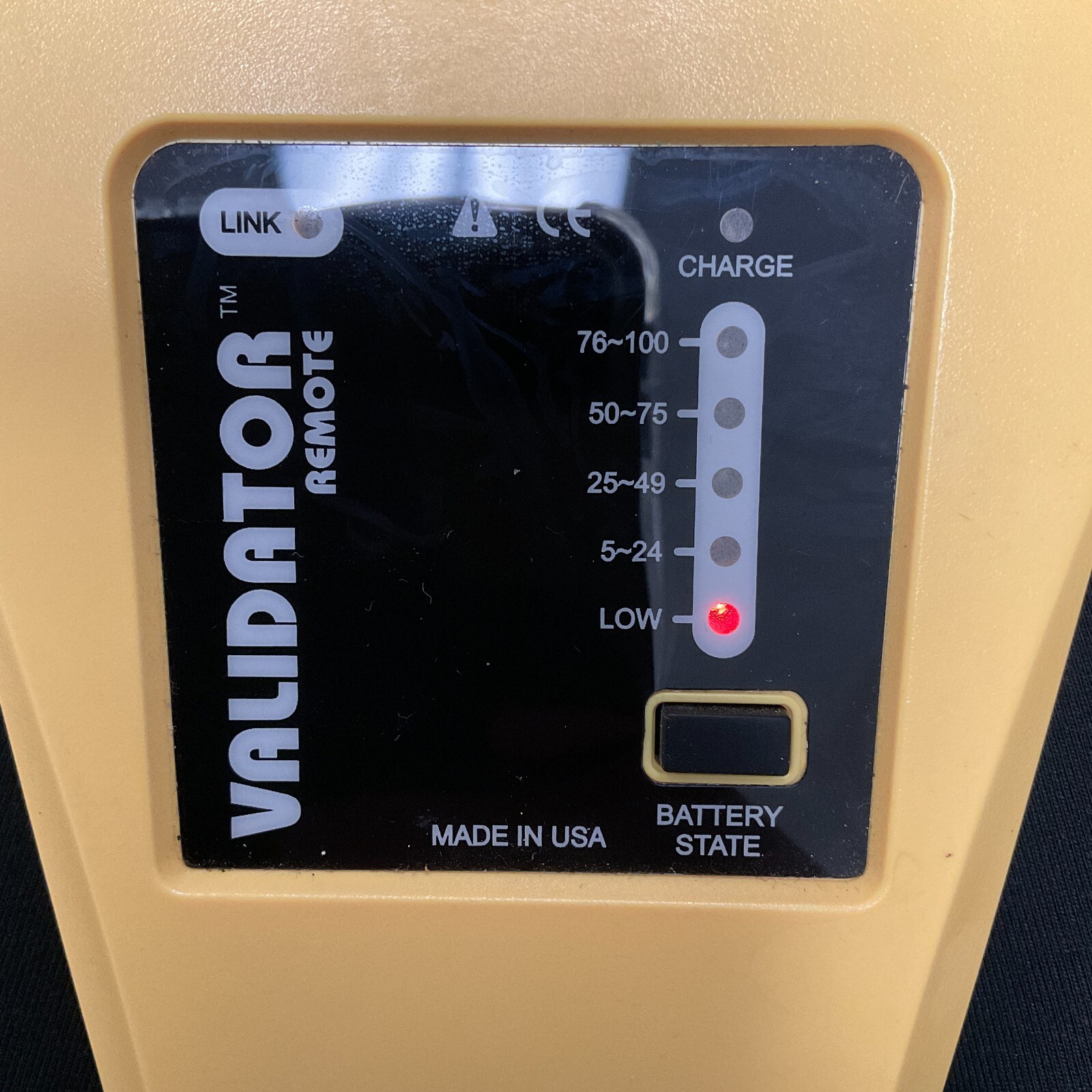 Test-Um Validator NT900 and Validator Remote NT93 Cable Tester with Carrying Bag