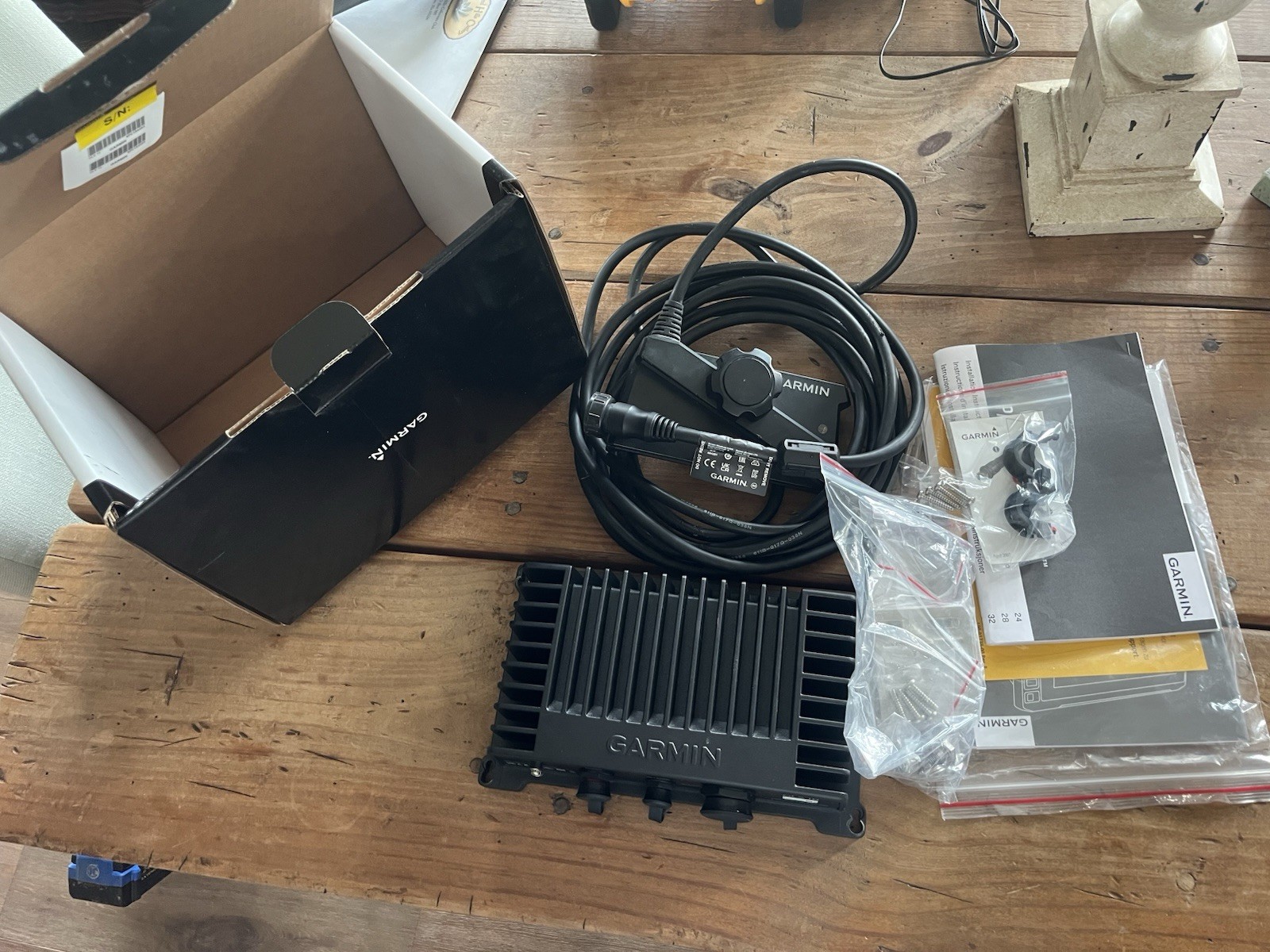 Garmin Live Scope Lvs 34 Bundle. GLS 10 Black Box Works Great Used Three Times!
