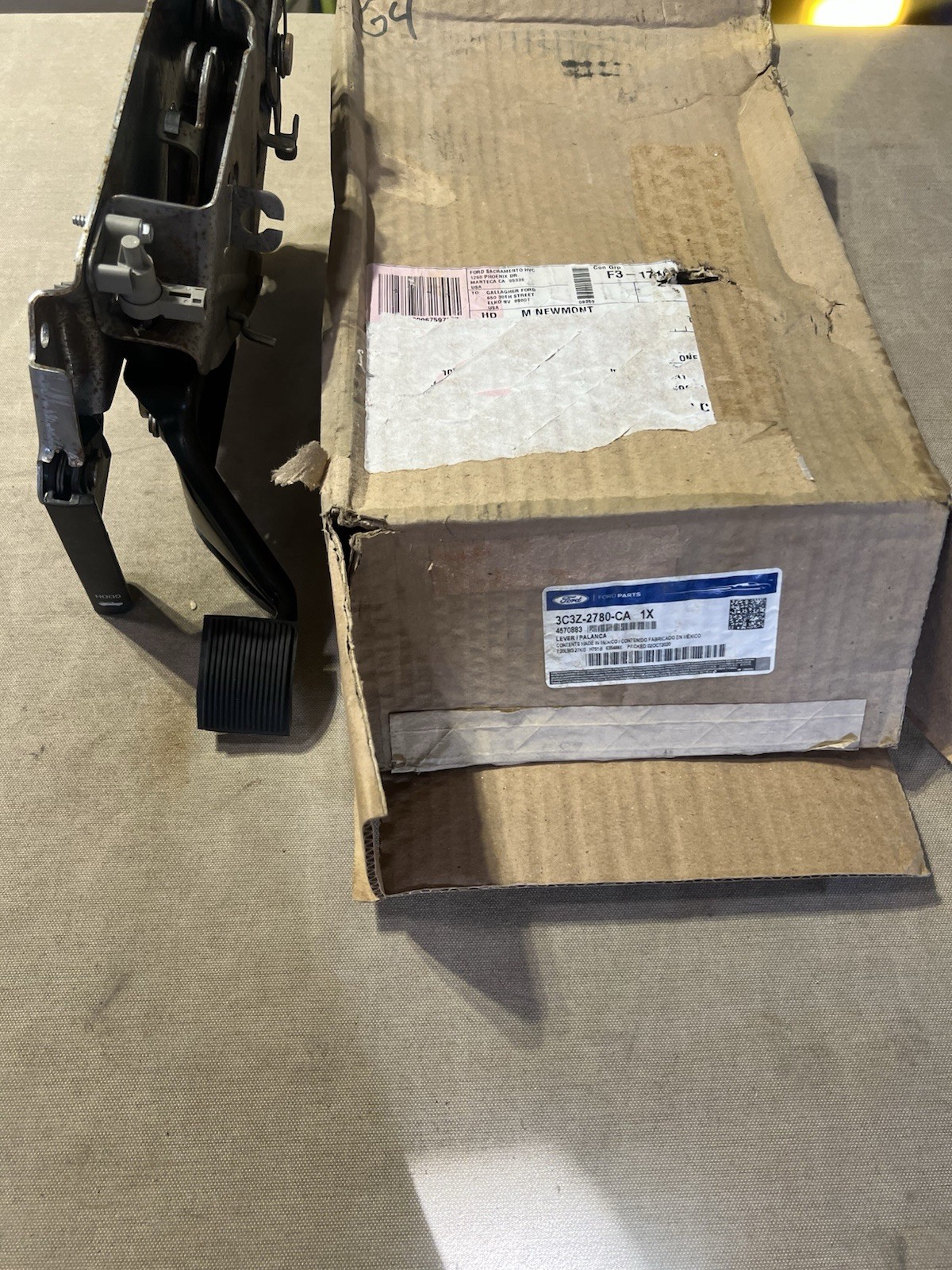 2003-2005 Ford Excursion - Parking Brake Control 3C3Z-2780-CA OEM NEW