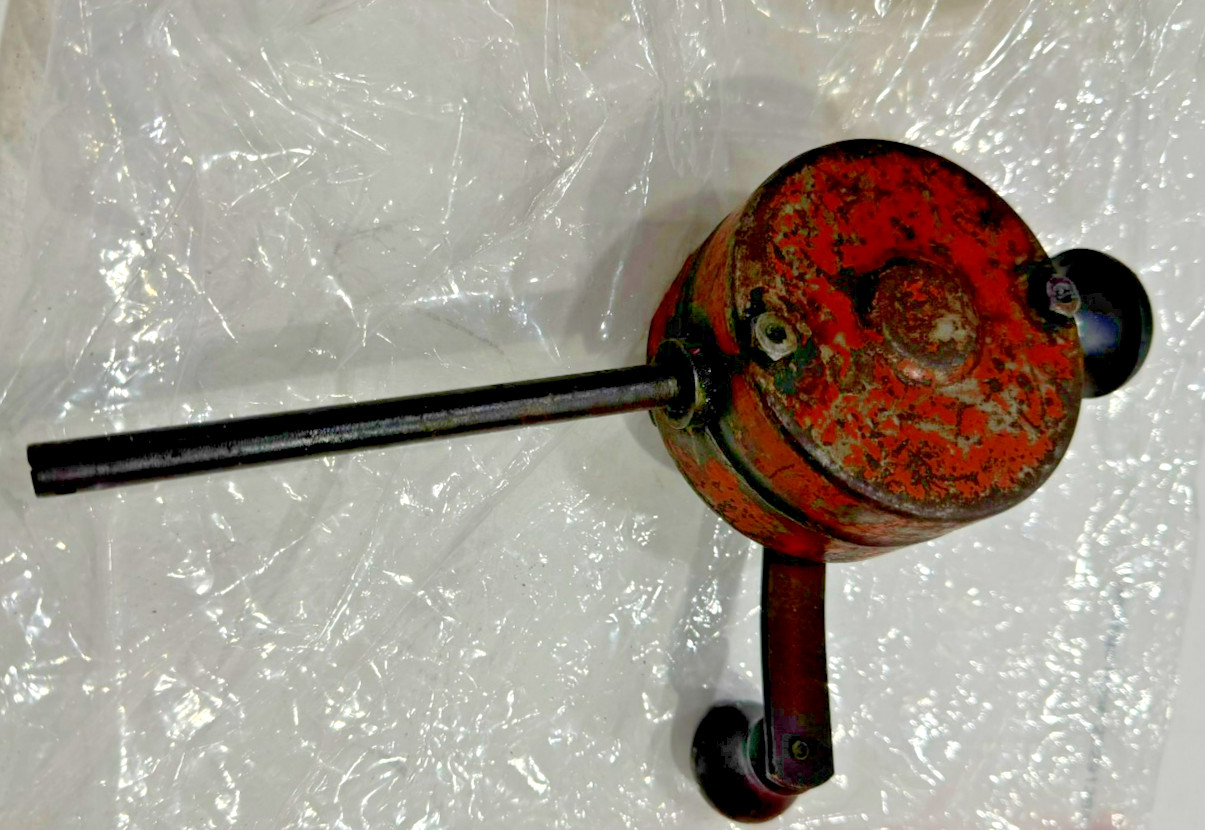 2319.1F Vintage Duro Metal Hand Crank Valve Grinder Lapping Tool!