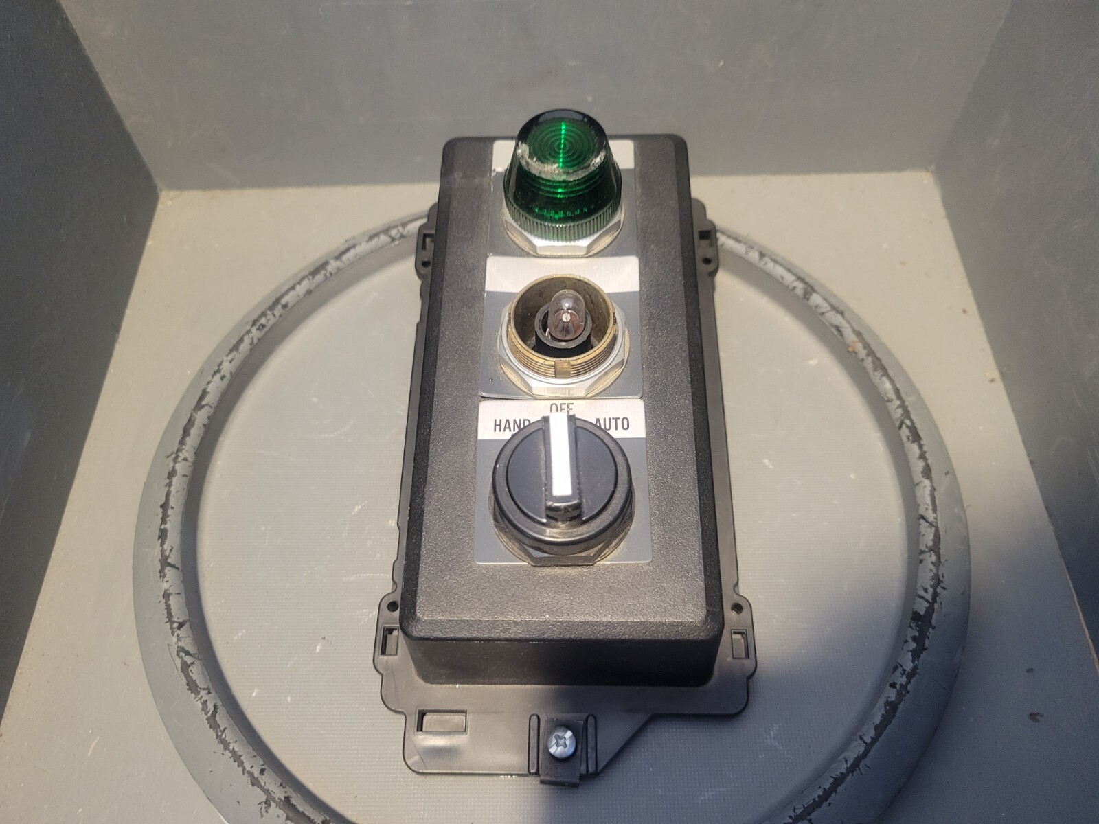 Allen Bradley Selector Switch Panel, 800H-JR2KB7, 800T-N325