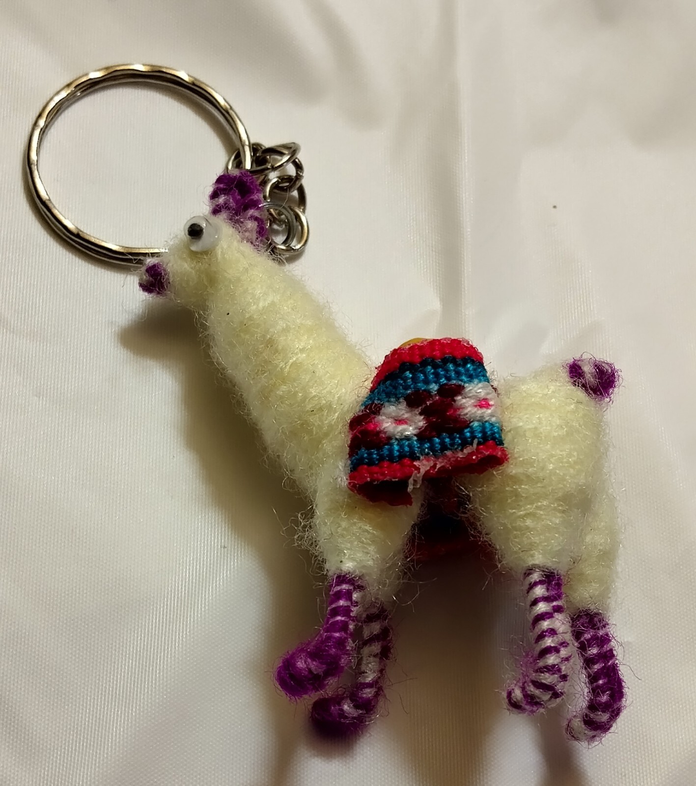 PERUVIAN LLAMA Keychain HANDMADE Excellent Pre-owned Condition