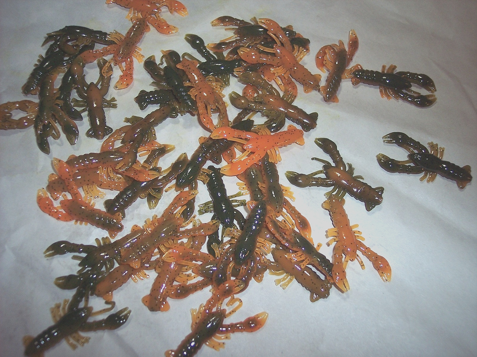 100 Mini Crawfish Fishing Lures  1.5" Jiggin Crawdad Crappie Bream Bluegill ...