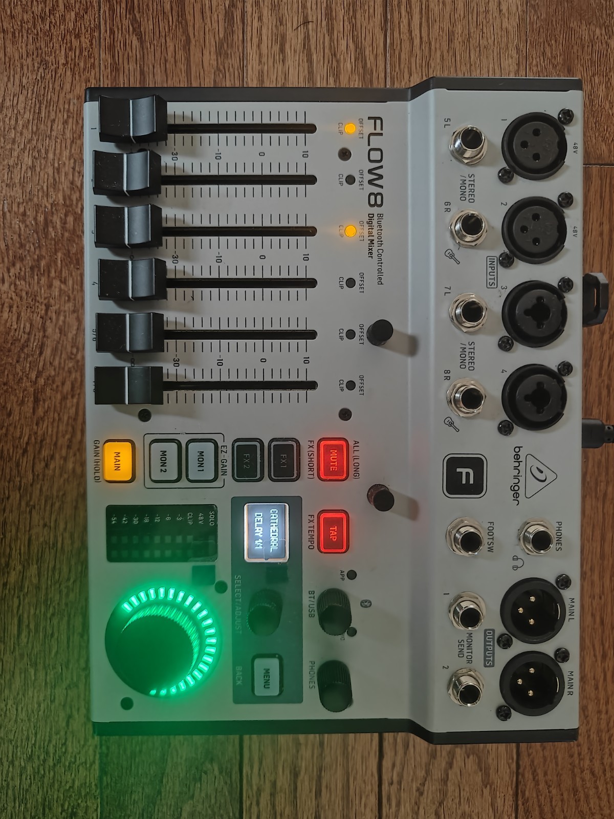 Behringer FLOW8 8-Ch Bluetooth Digital Mixer USB XLR/TRS/TS for Live/Record
