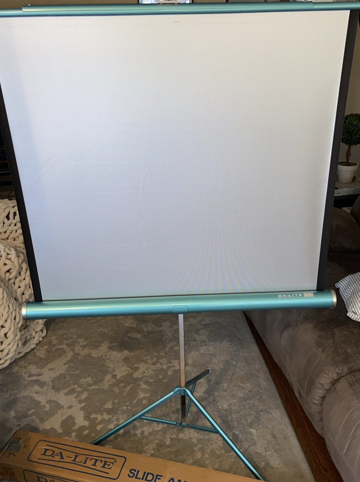 Da-Lite Silver Pacer Portable Projector Screen and Tripod Vintage 40"x40"