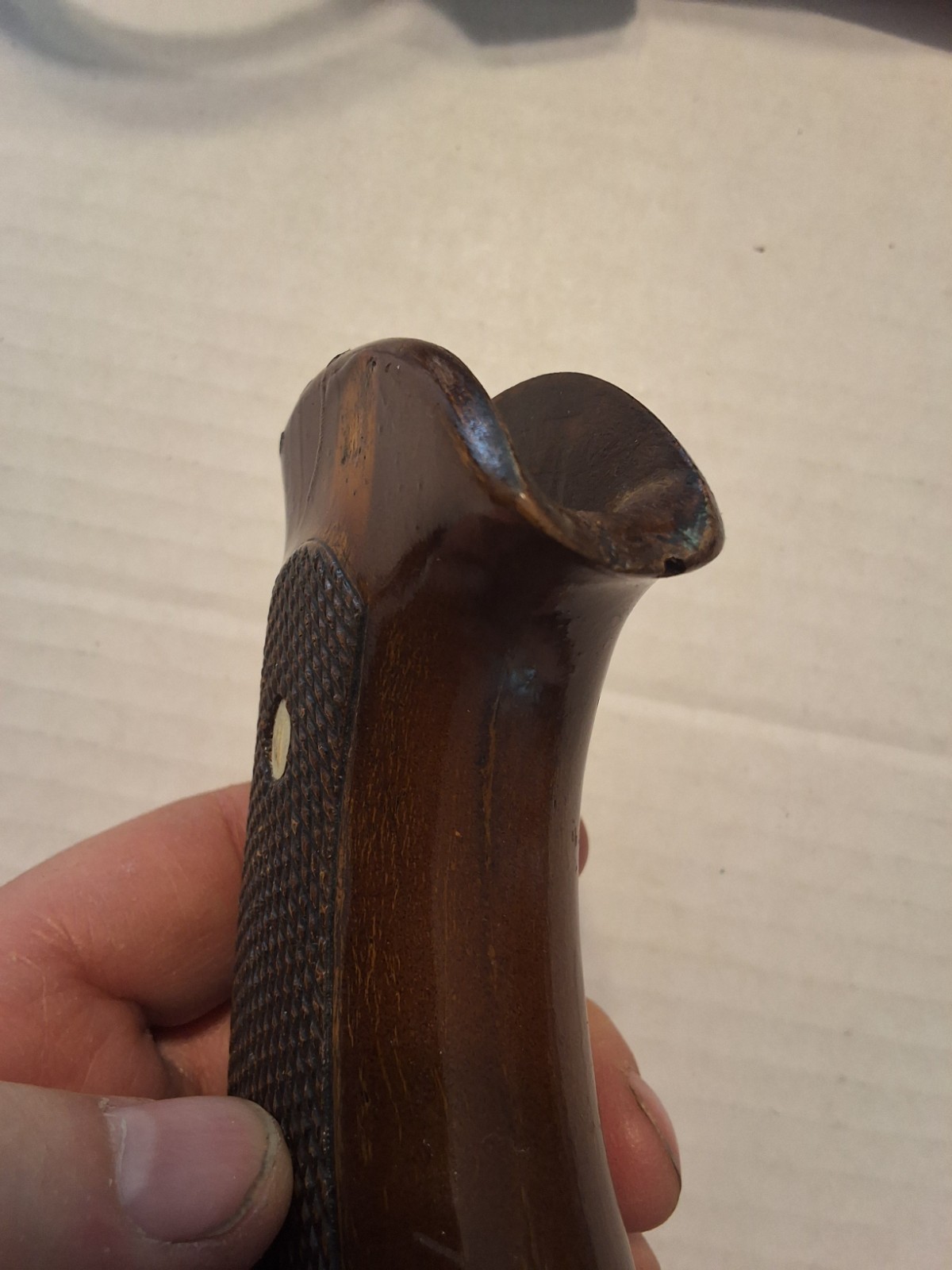 DAN WESSON GRIPS WOOD BROWN CHECKERED