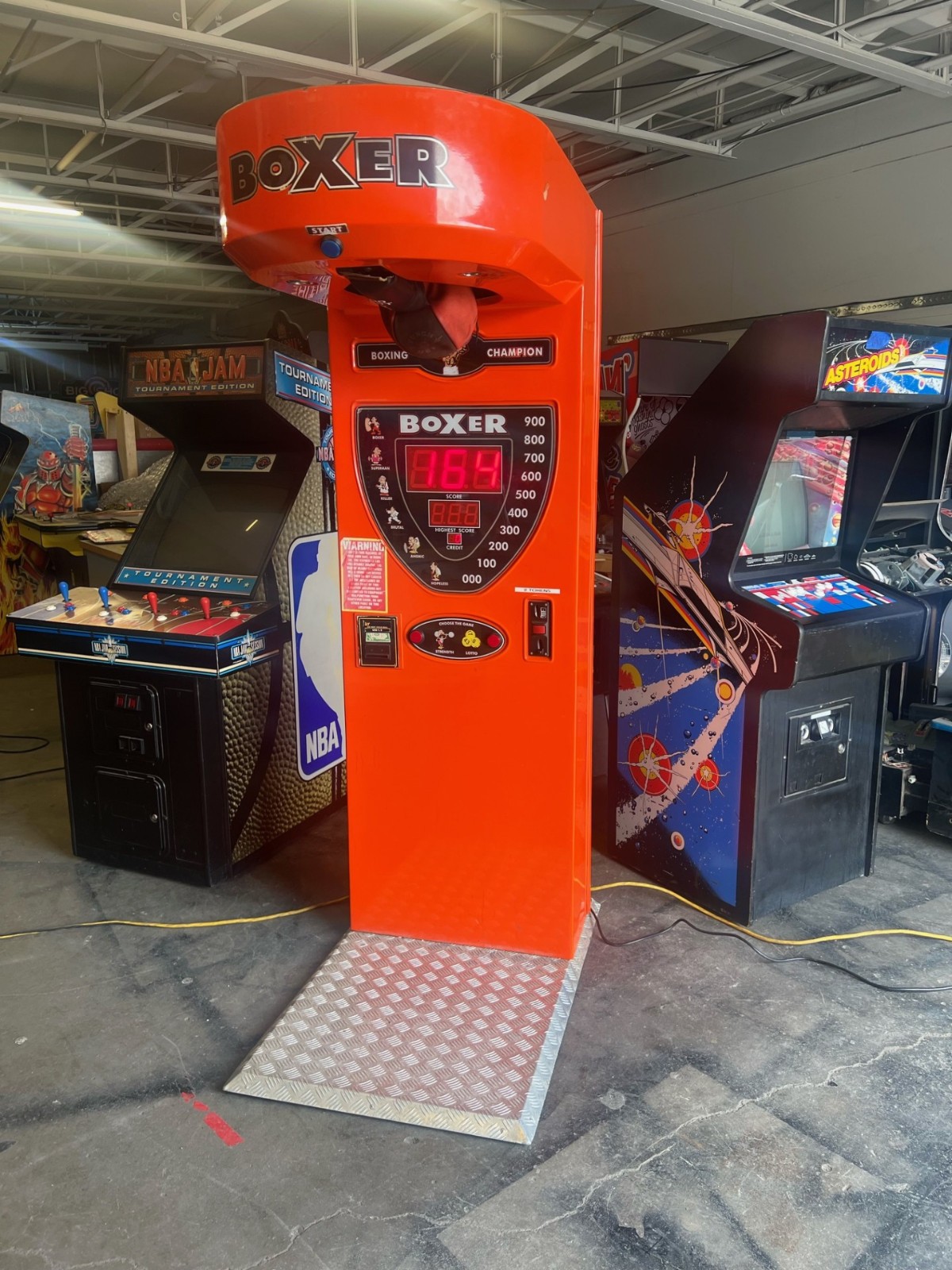 BOXER ARCADE BOXING MACHINE (Excellent Condition) *RARE*