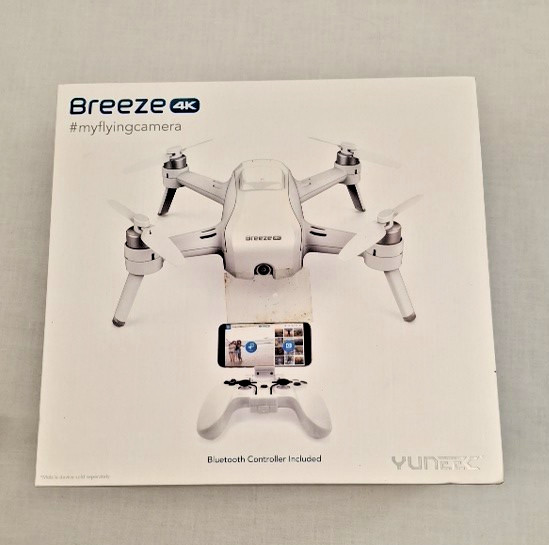 Yuneec Breeze 4K Cam Drone - White W/BATTERY & CHARGER - For Parts ONLY