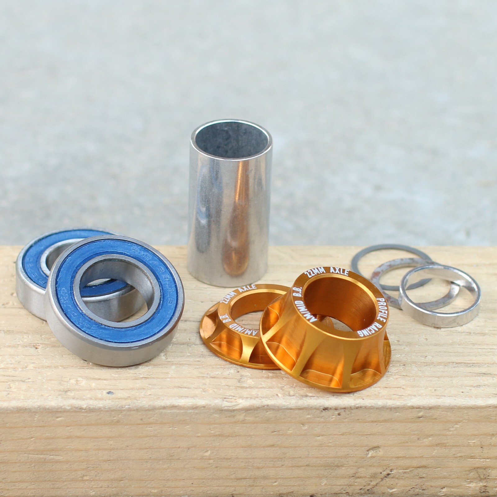 PROFILE RACING BMX COLUMN MID BOTTOM BRACKET KIT GOLD 22mm SEALED BEARINGS
