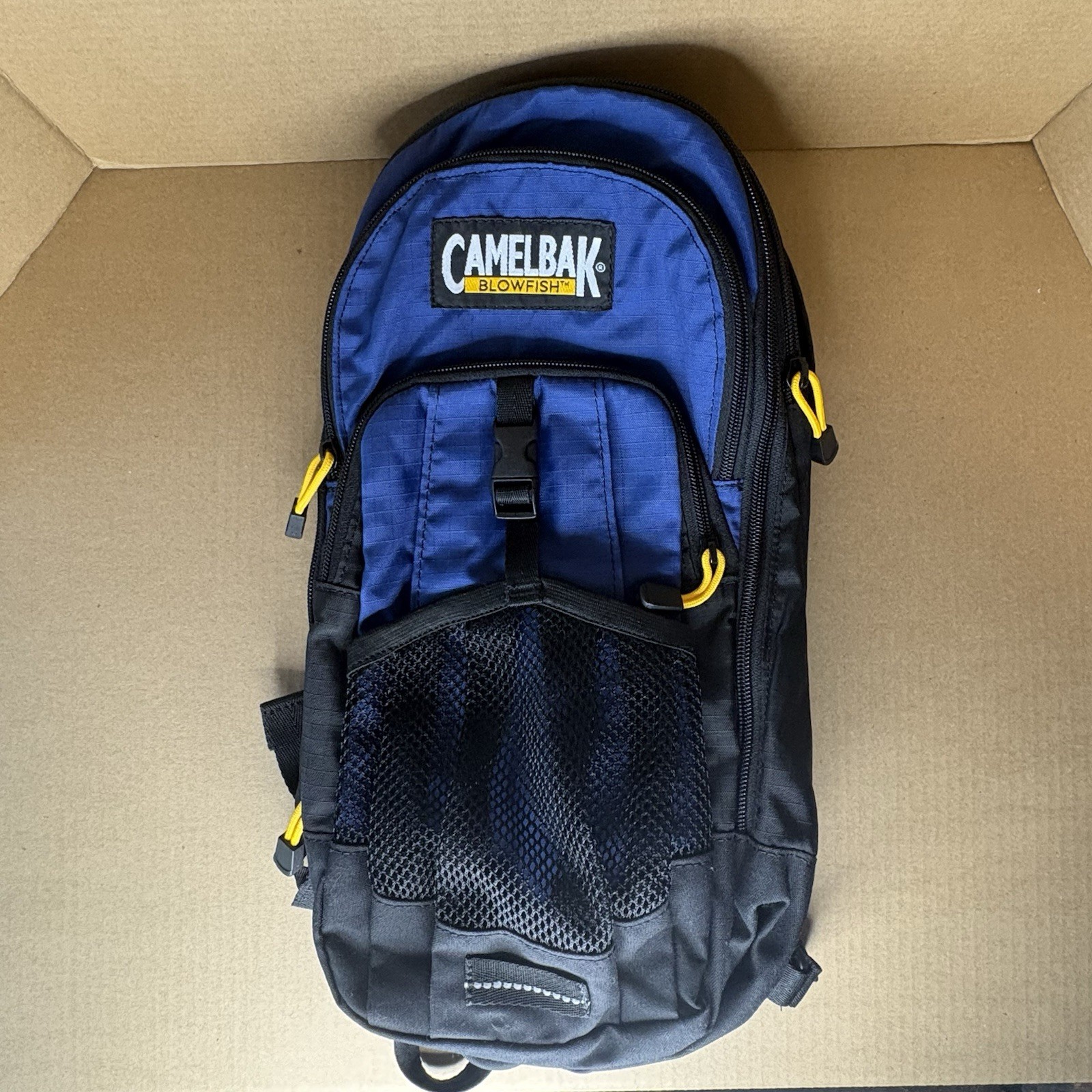 Camelbak Blowfish Hydration Backpack NO Bladder Blue/Black Pre-owned Nice Cond