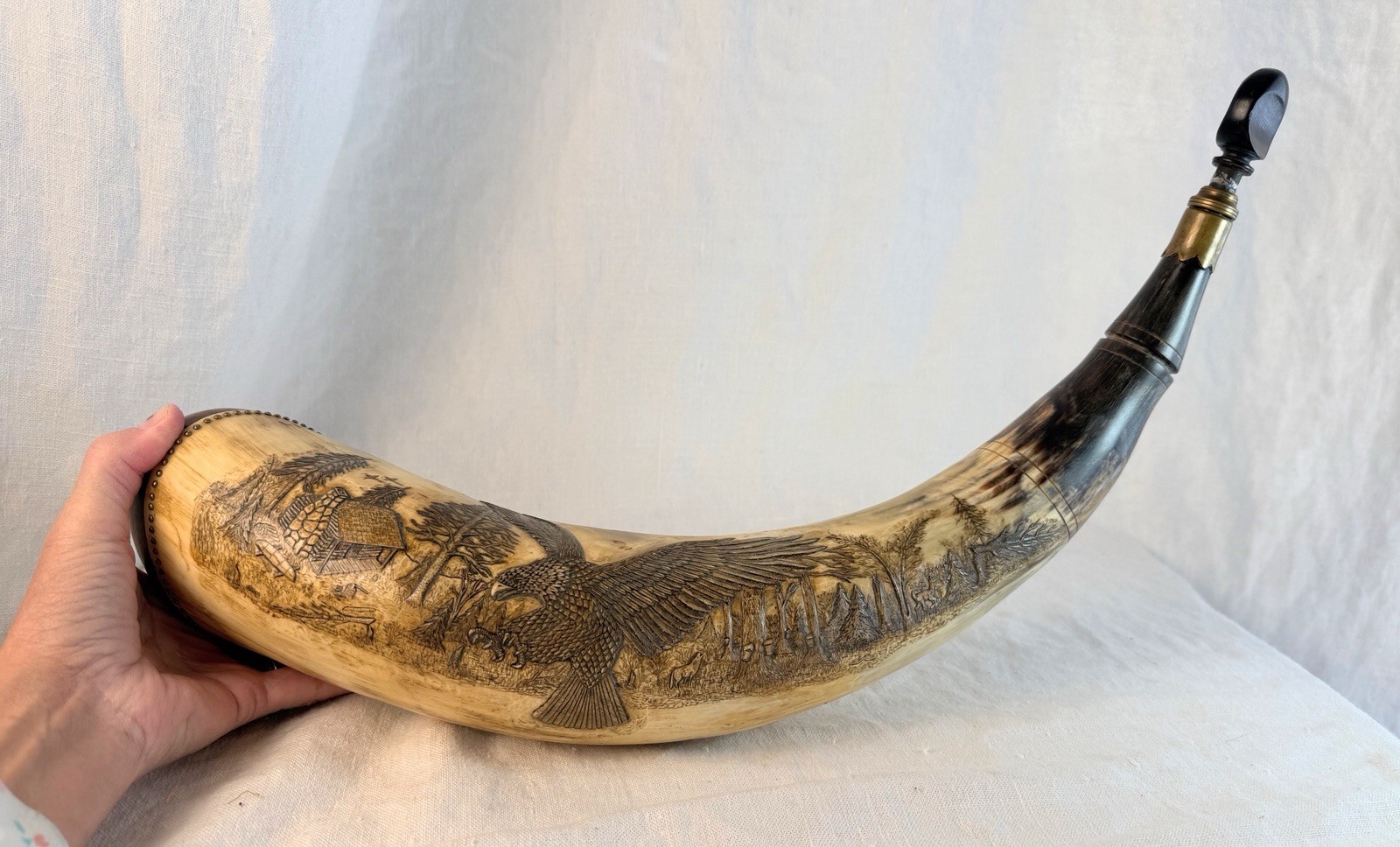 Vtg XL hand carved engraved bovine bone powder horn Eagle & hunting cabin horn