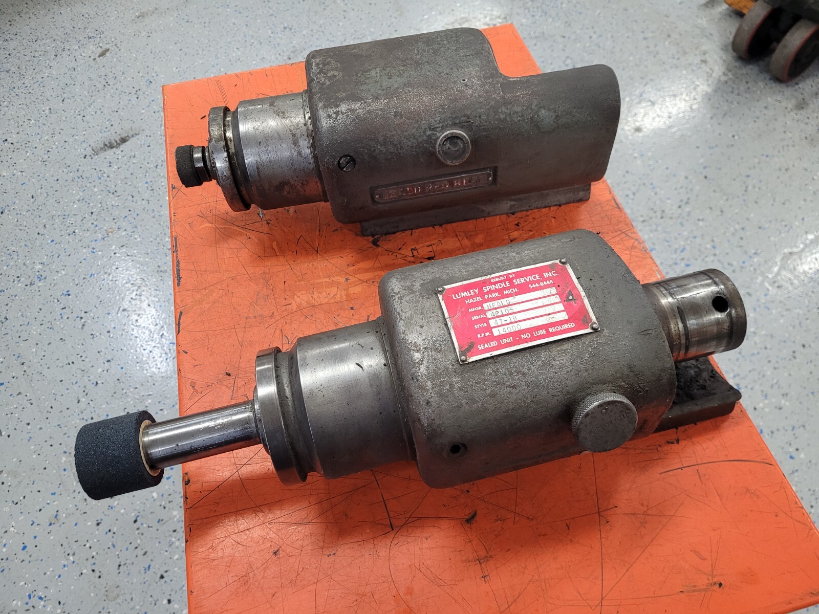 TWO HEALD RED HEAD GRINDING SPINDLES