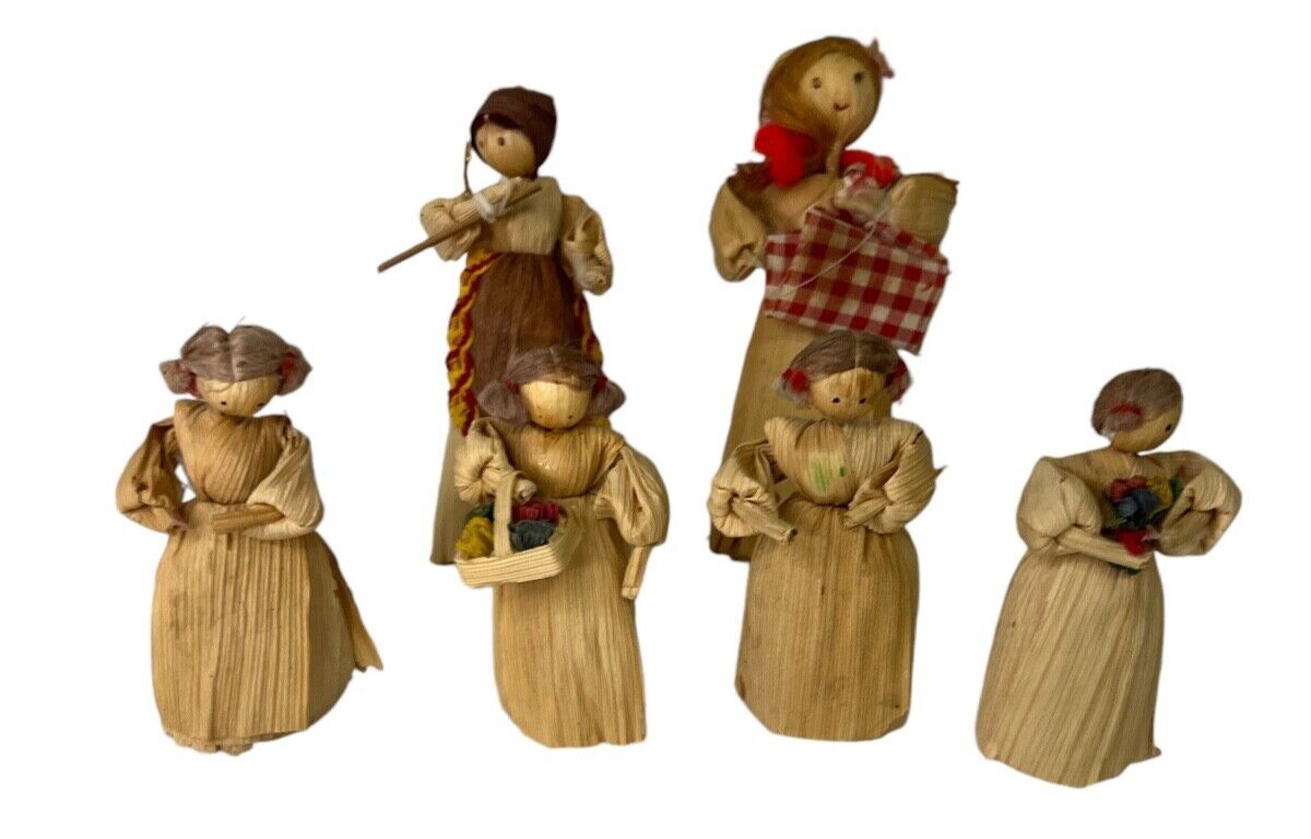 Six Handcrafted  Corn Husk Dolls Folk Art Craft Vintage