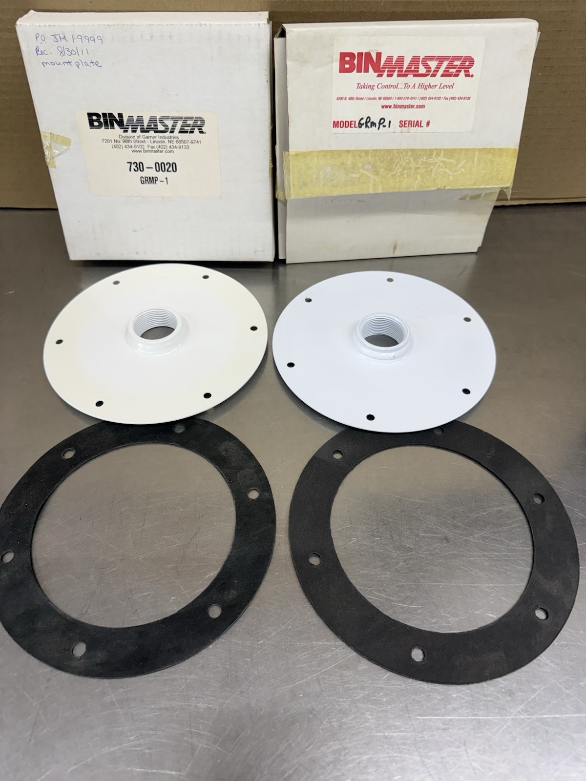 Lot Of 2 Binmaster GRMP-1 Bin Master 730-0020 Mounting Plate And Gasket New