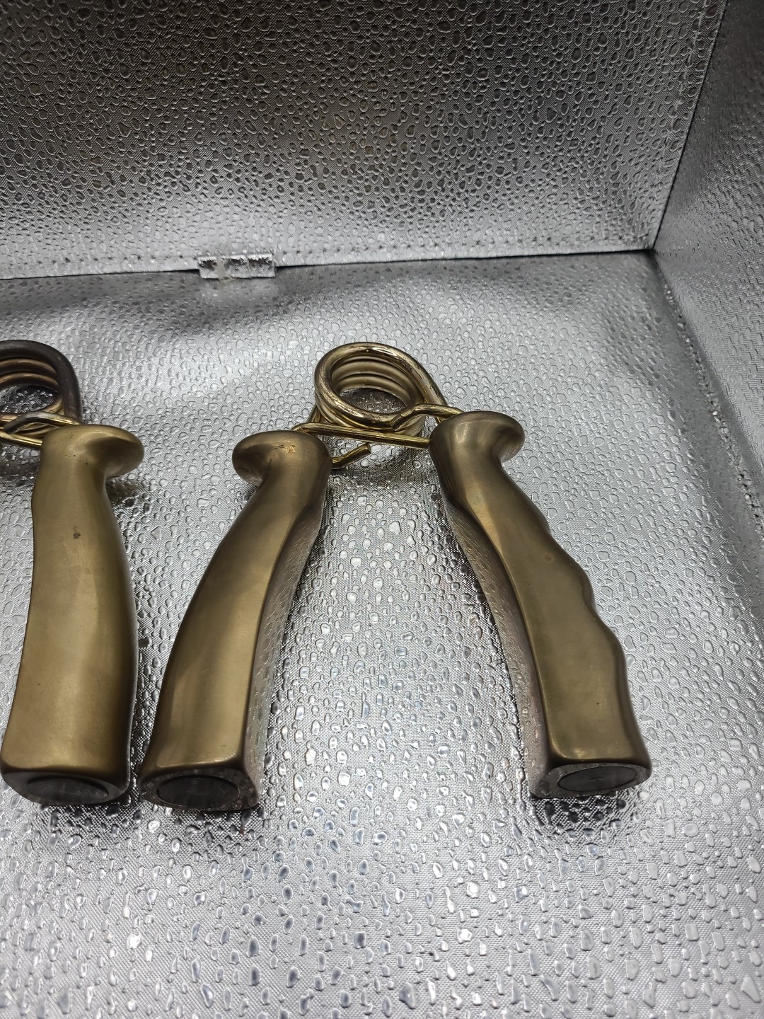 Lot 2 Vintage Solid Brass Exercise Hand Grip Hand Strength Exercise Grippers