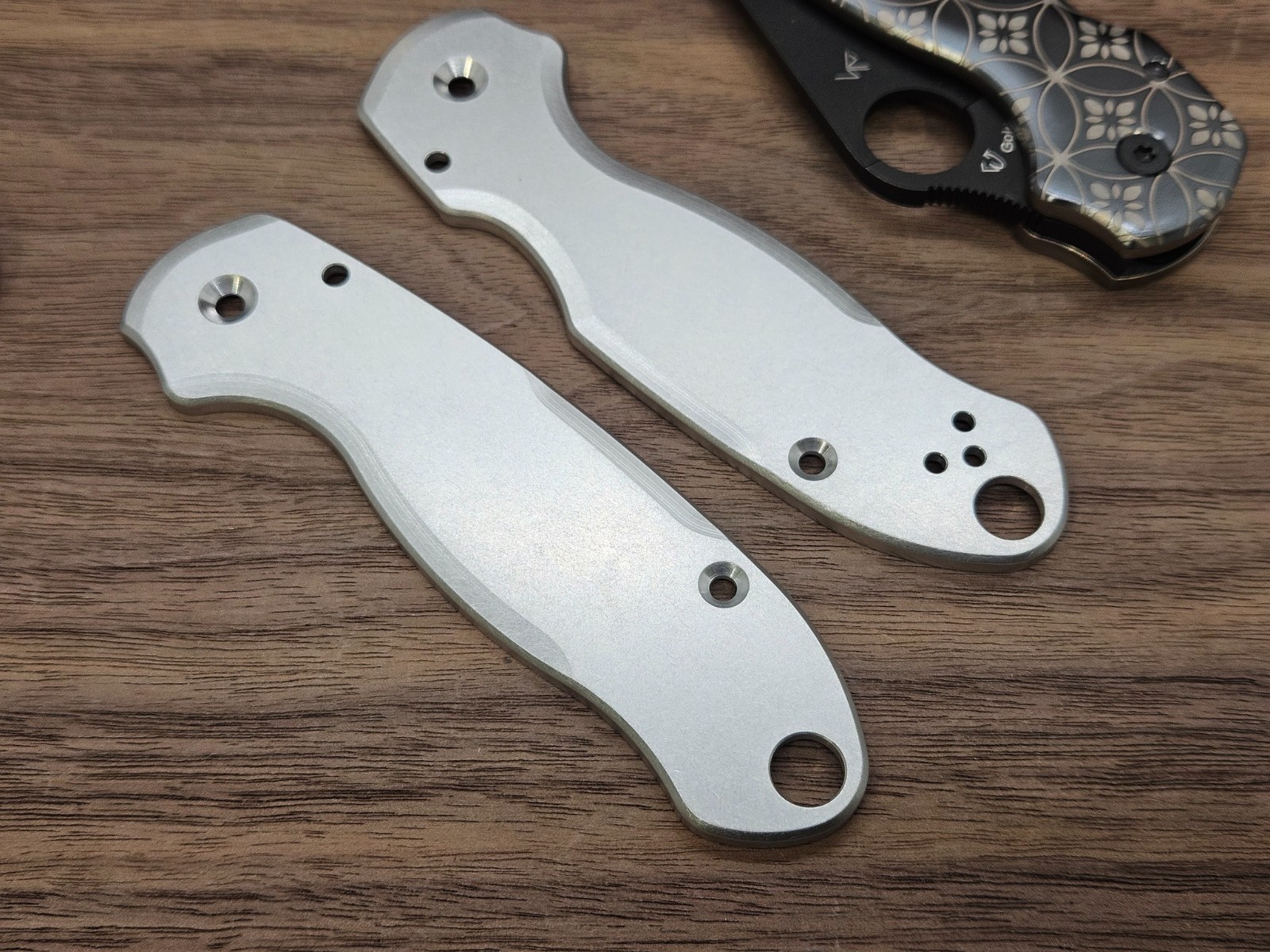 Spyderco Paramilitary 3 Scales – Titanium Brass Copper Zirconium Alu Replacement
