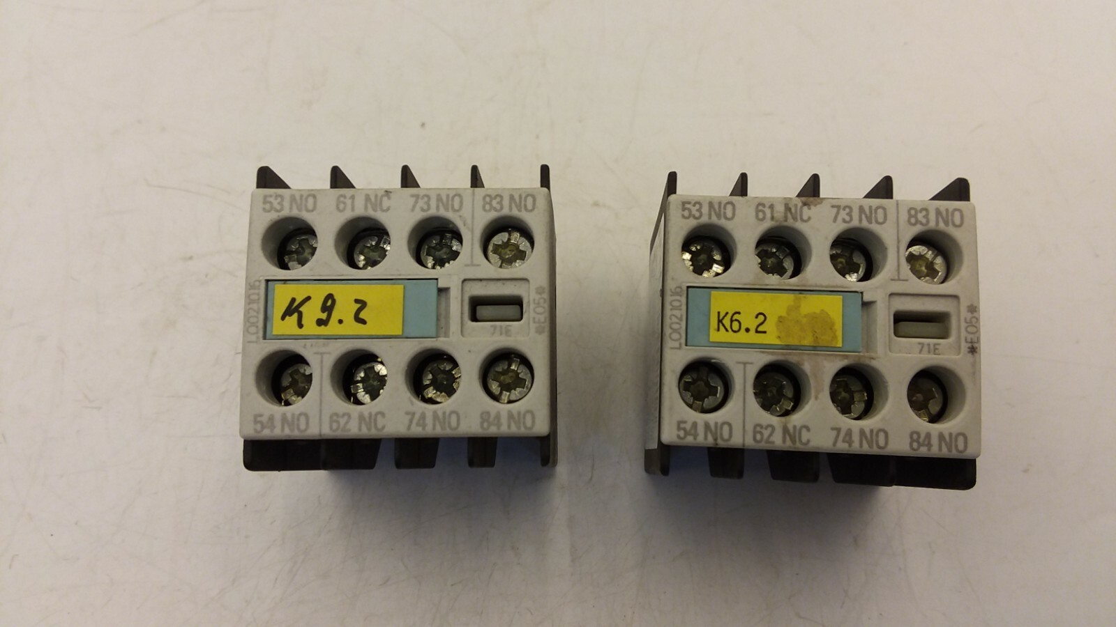 SIEMENS 3RH1911-1GA31 AUXILIARY CONTACT BLOCK FRONT S00 3NO/1NC LOT OF 2