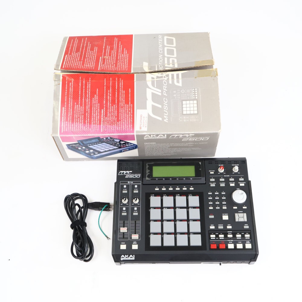 AKAI Professional MPC2500 Music Production Center Sampler Sequencer 128MB Tested