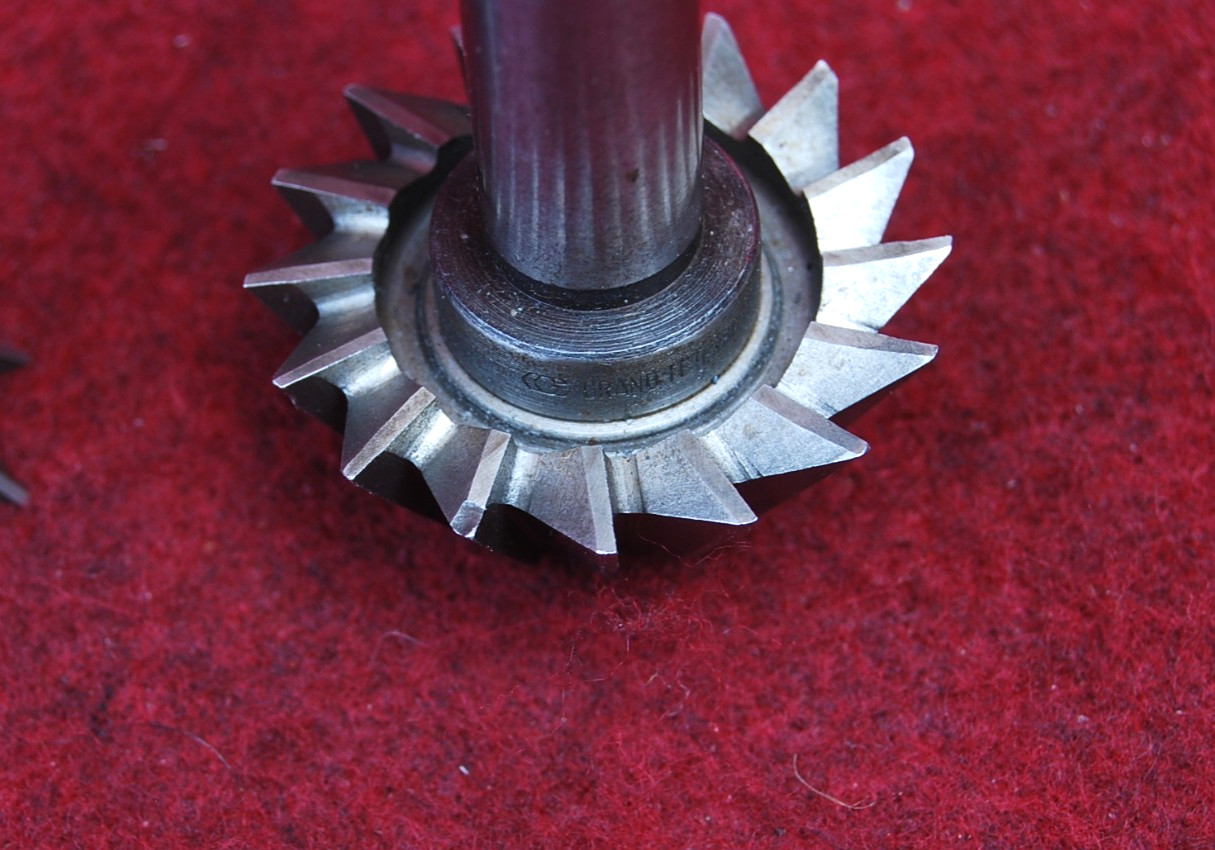 LOT OF 2 ANGLE CUTTERS