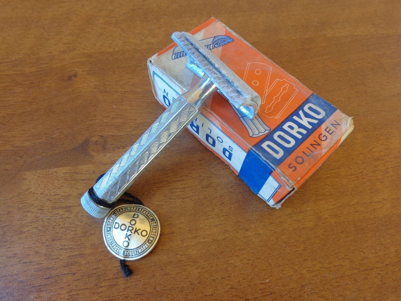 VTG NOS RARE WW2 WWII GERMAN WEHRMACHT ARMY SOLINGEN "DORKO" SAFETY RAZOR & BOX