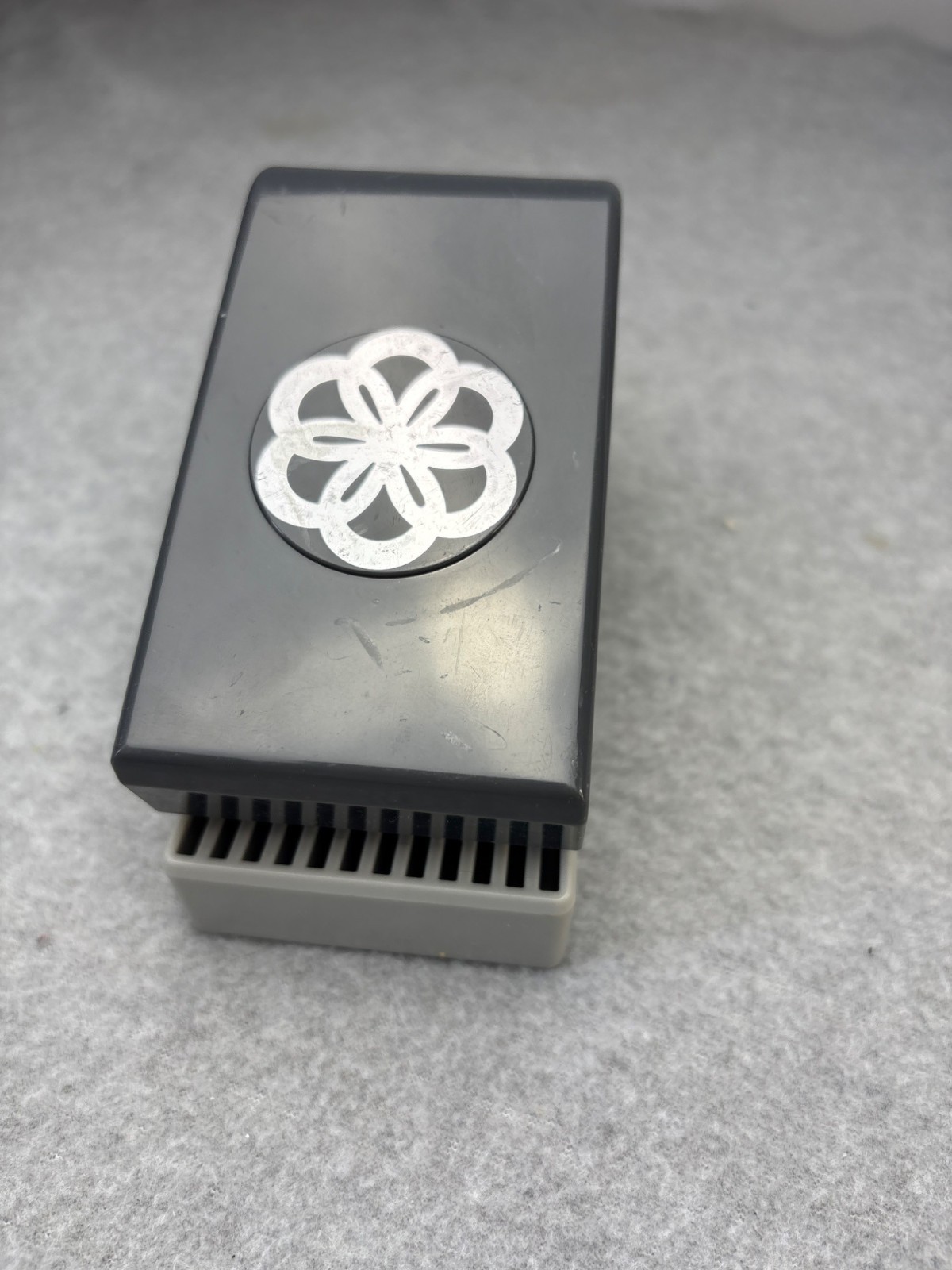Ek Tools Medium Flower Paper Punch