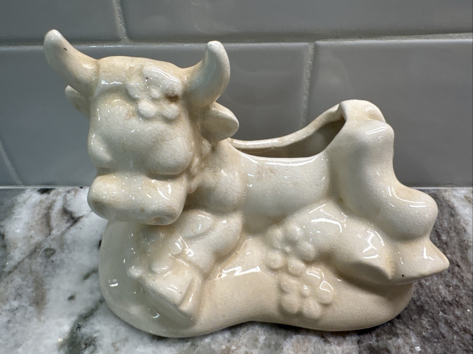 Small Cow Shaped Beige Ceramic Planter, Vintage, PO-Excellent Condition