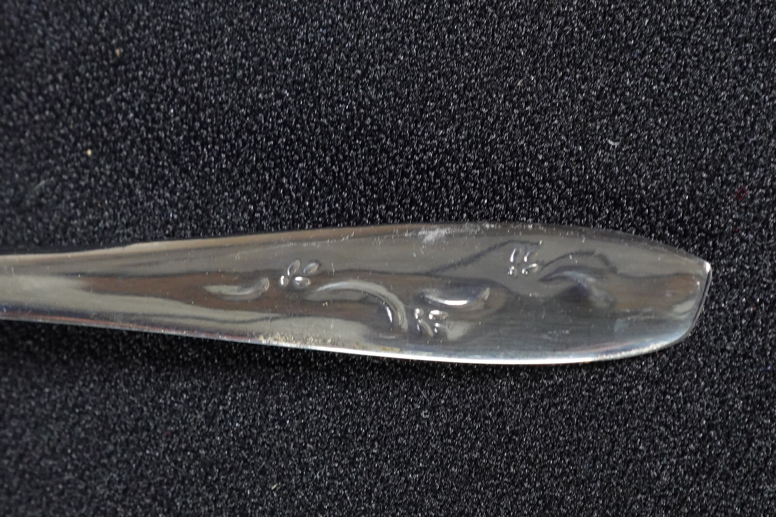 Silco USA Stainless 'Mardi Gras' Pattern 4 Iced-Tea Spoons Excellent Flatware