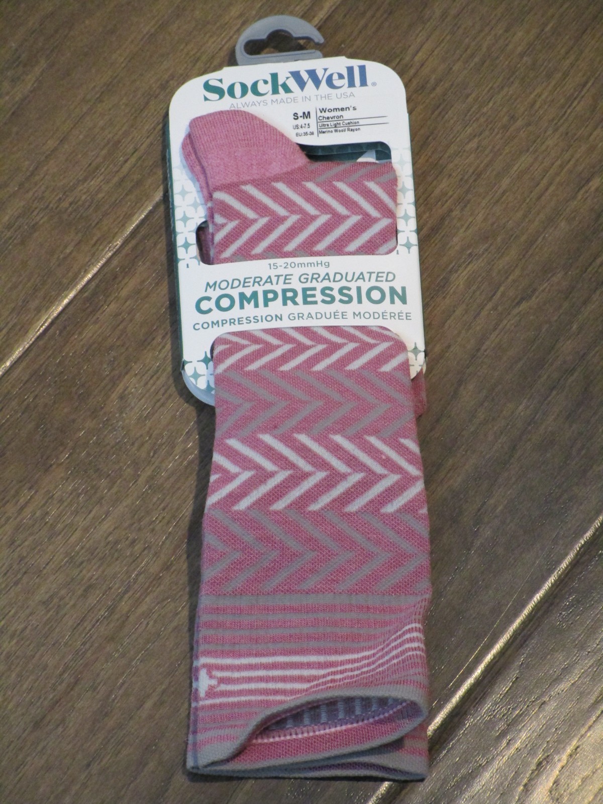 SOCKWELL WOMEN'S CHEVRON MODERATE GRADUATED COMPRESSION SOCKS IN LOTUS SIZE S-M