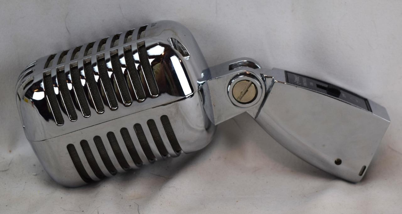 Pyle Microphone PDMICR685L Dynamic Vocal Microphone
