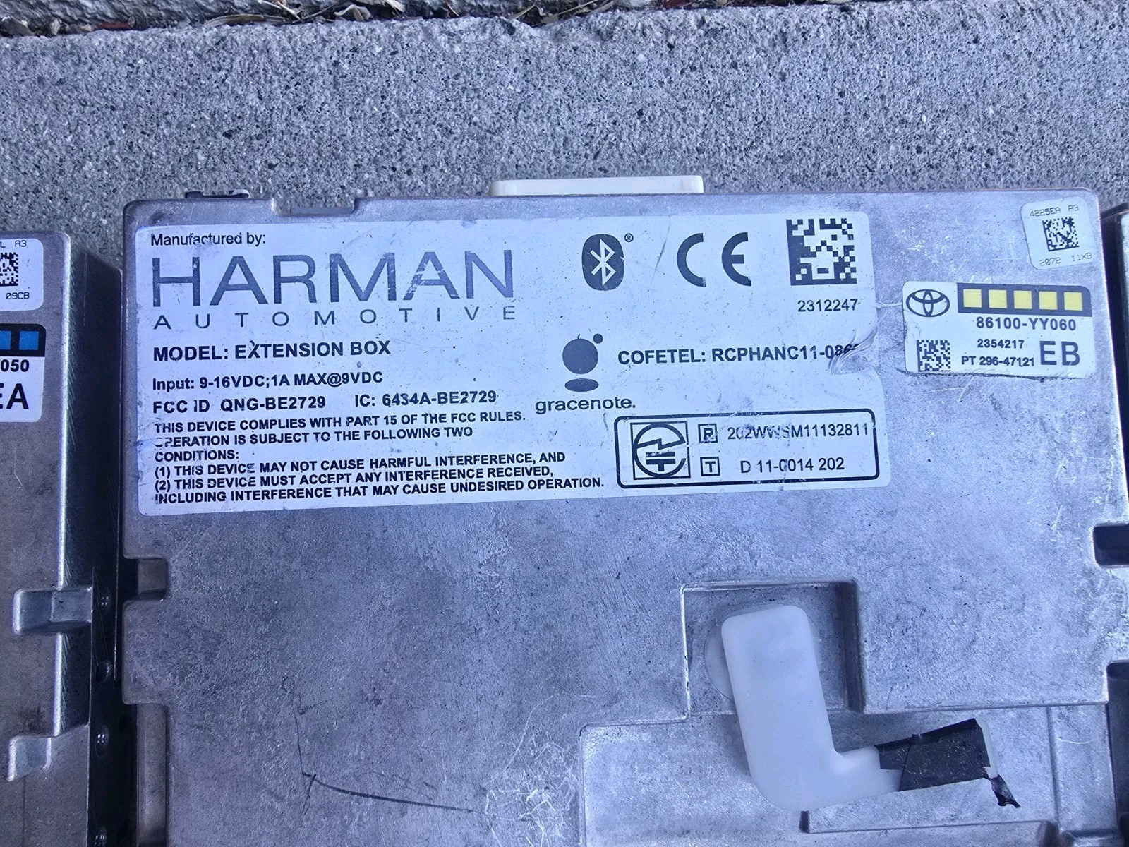 Toyota OEM Harman Kardon lot of (06) 86100-YY050 & YY060 GPS Extension Boxes