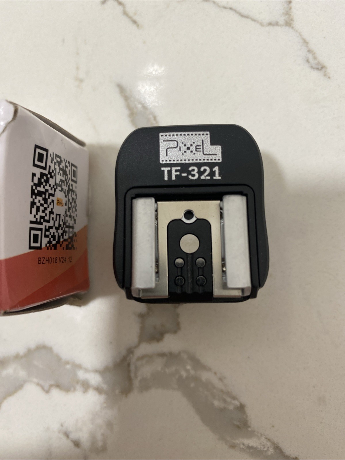 Pixel TF-321 Flash Hot Shoe Adapter for Canon E-TTL & PC Sync Studio Lighting