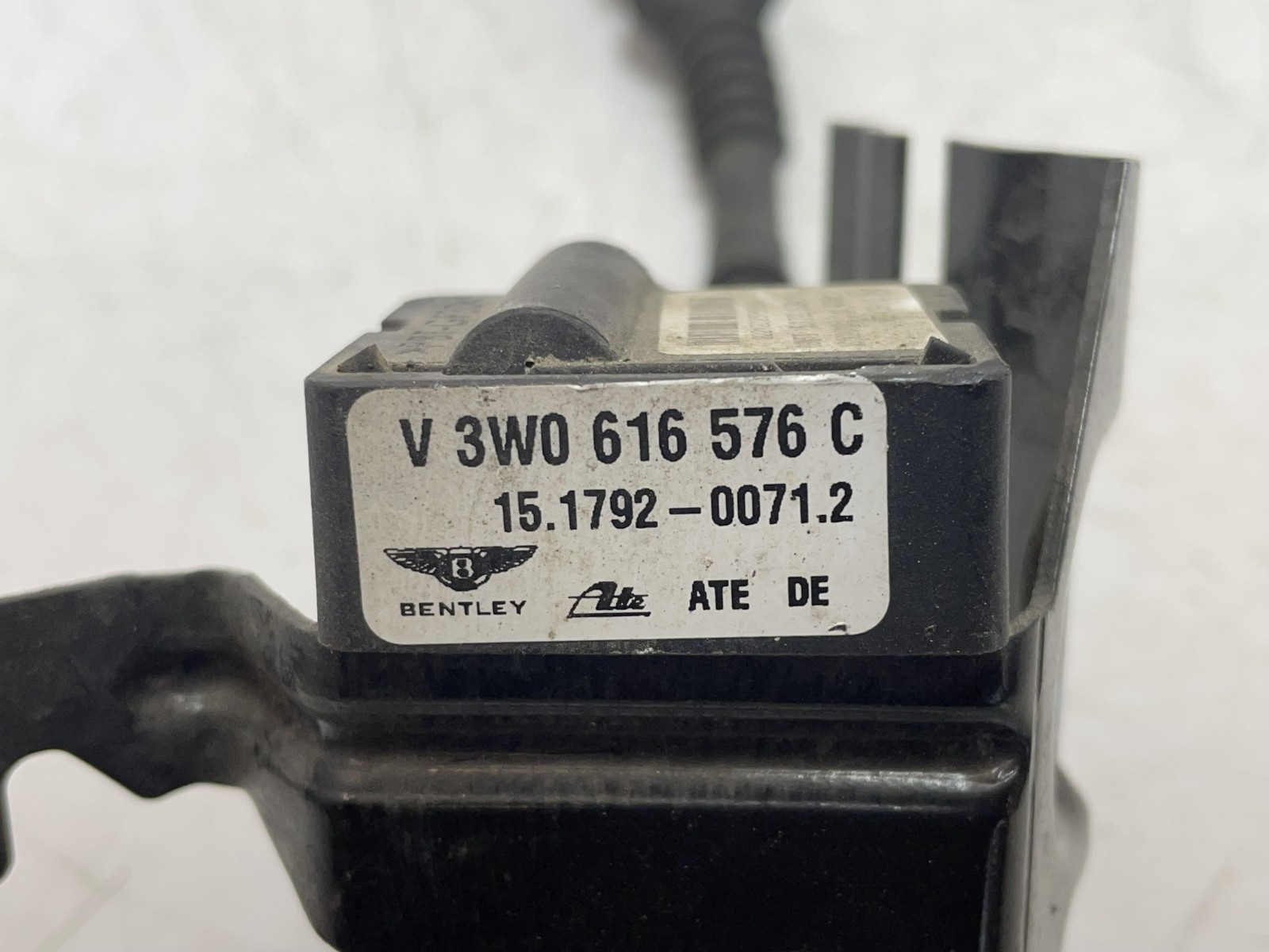 ✅ 12-18 OEM Bentley Continental GT Front Right Passenger Acceleration Module *