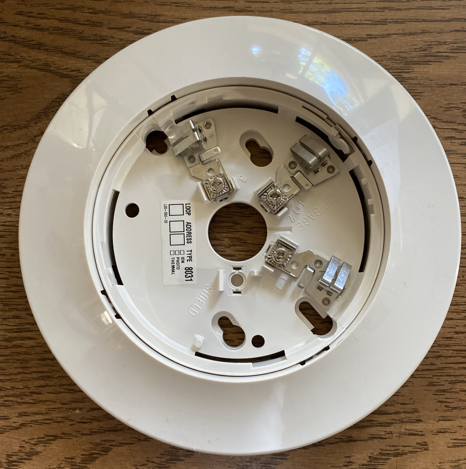 EST B210LPF Fire Alarm Plug In Detector Base