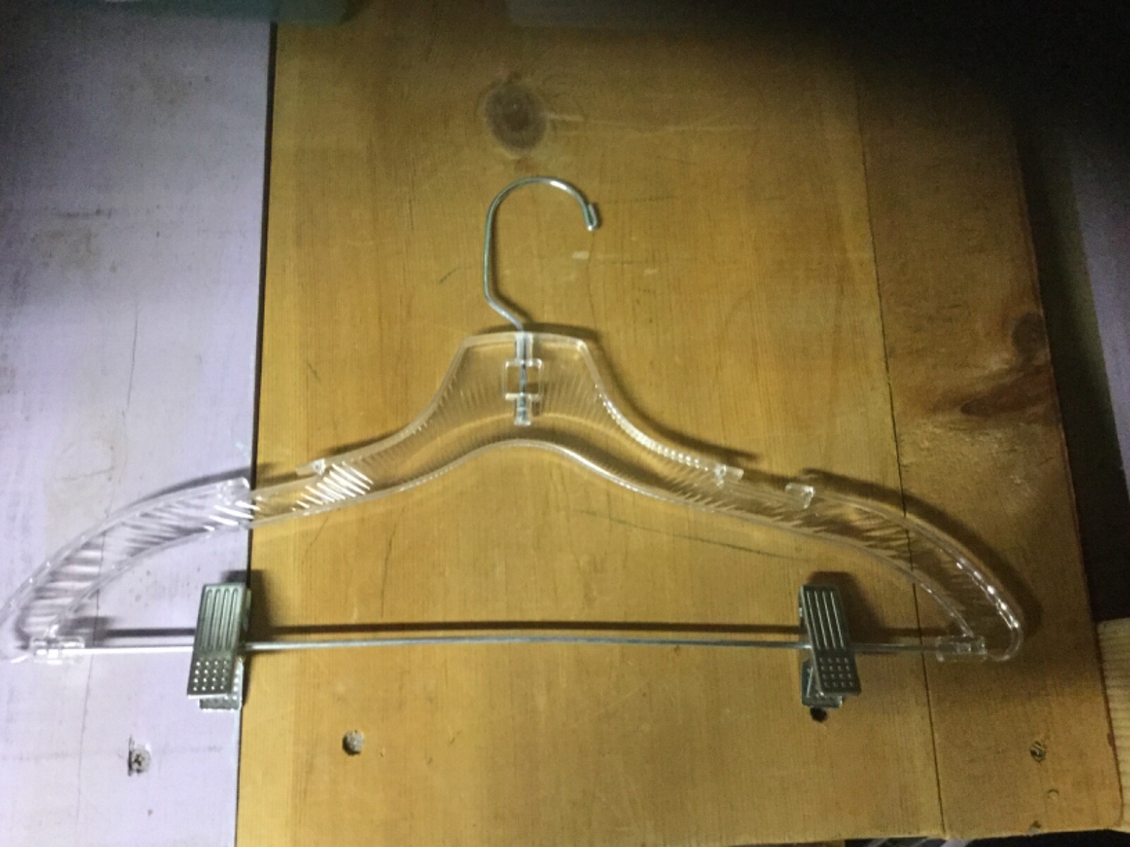 8 beautiful Clear crystal design Plastic 17" Retail 2pc Hangers outfit new