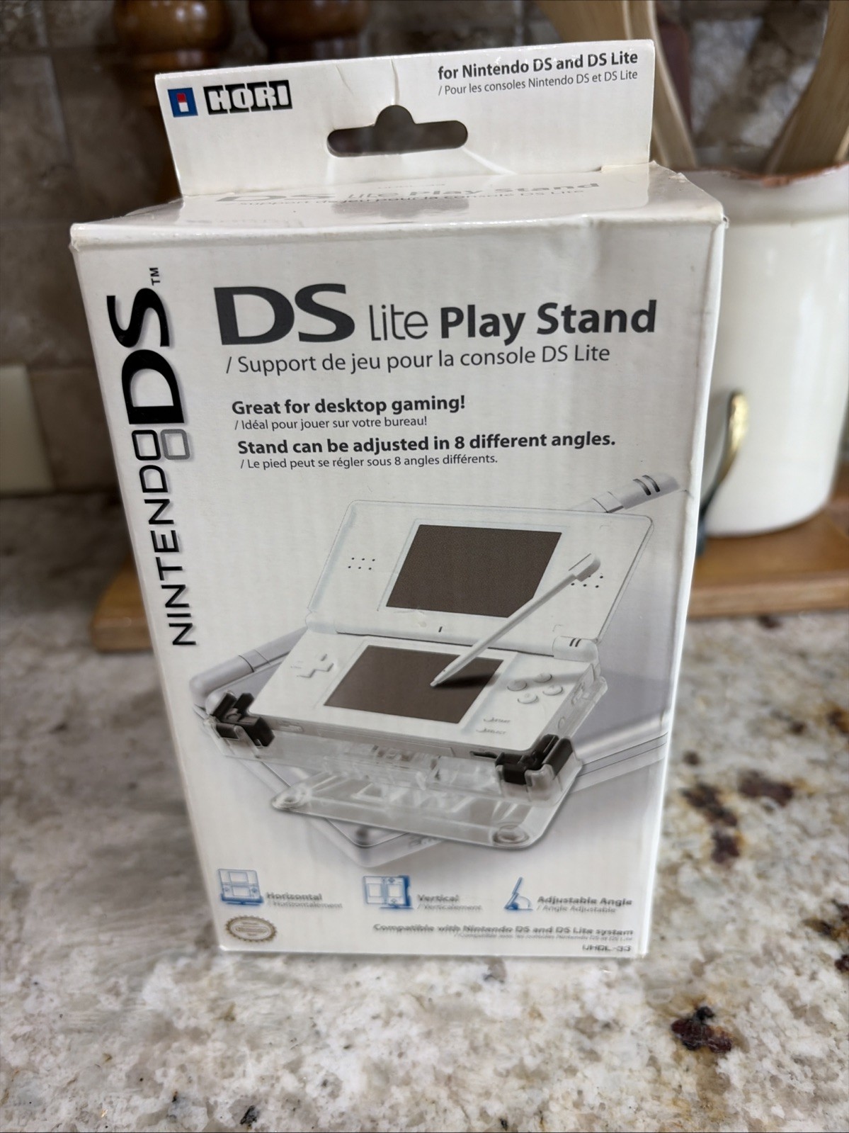 Nintendo DS or DS Lite Play Stand HORI Table Mount New NOS Dead Stock 2006