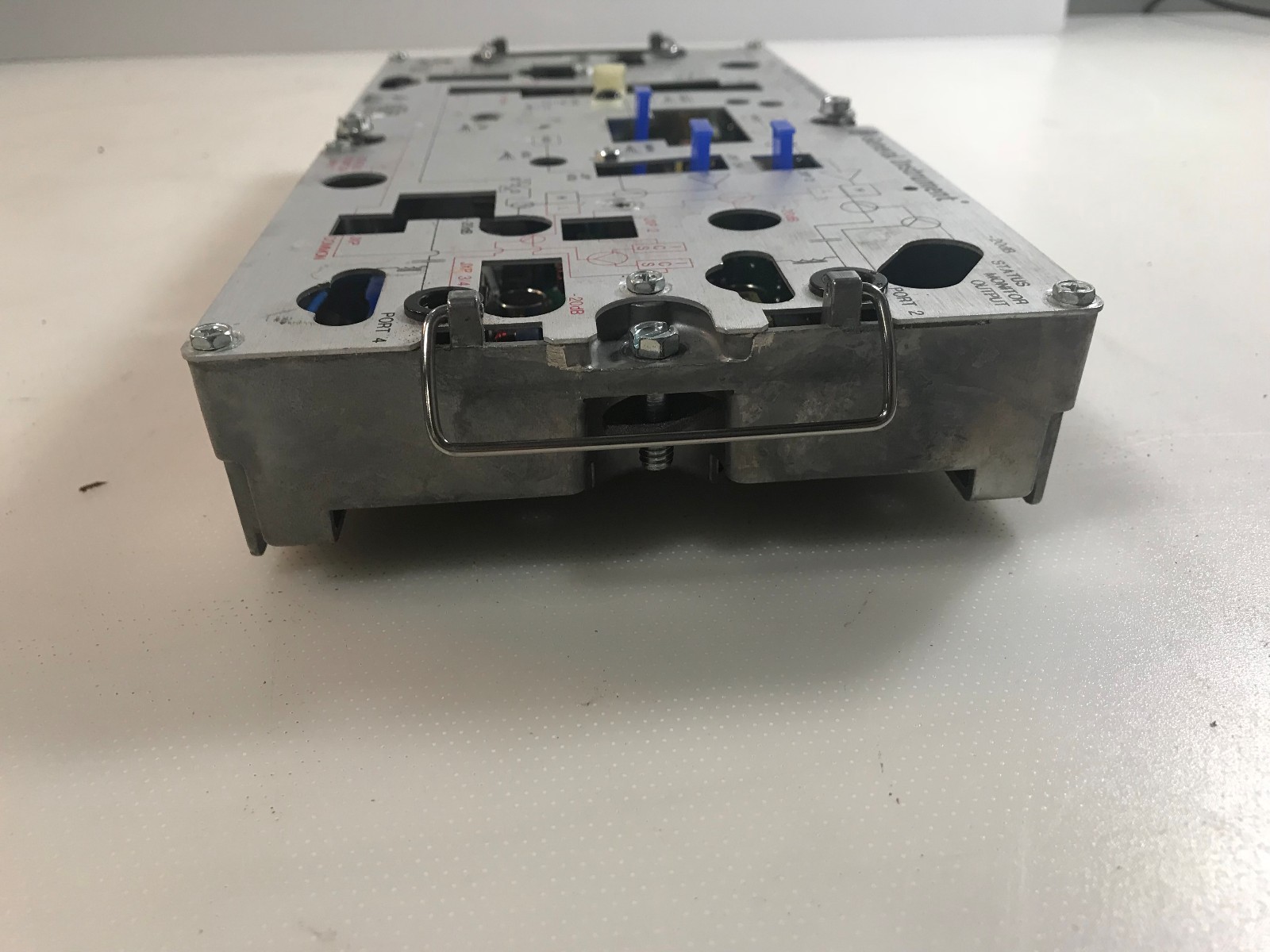 General Instrument MB87S/XGAX/LXX/XXX-XX-NXX-XXXE Line Extender Amplifier