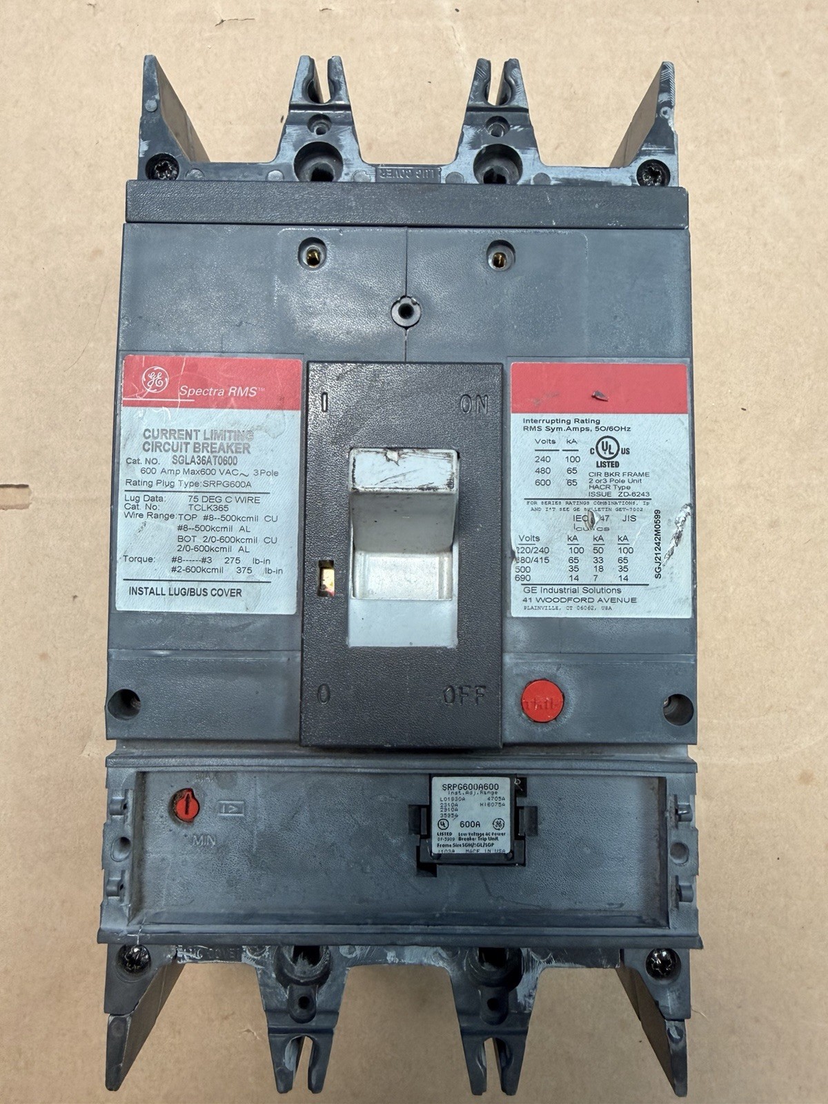 SGLA36AT0600 GE Spectra RMS 3P 600A 600V Circuit Breaker w/ 600A TRIP