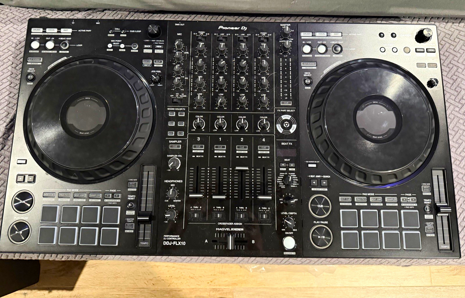 Pioneer DJ DDJ-FLX10 4-Channel DJ Controller Built-in Mixer Black w/Decksaver