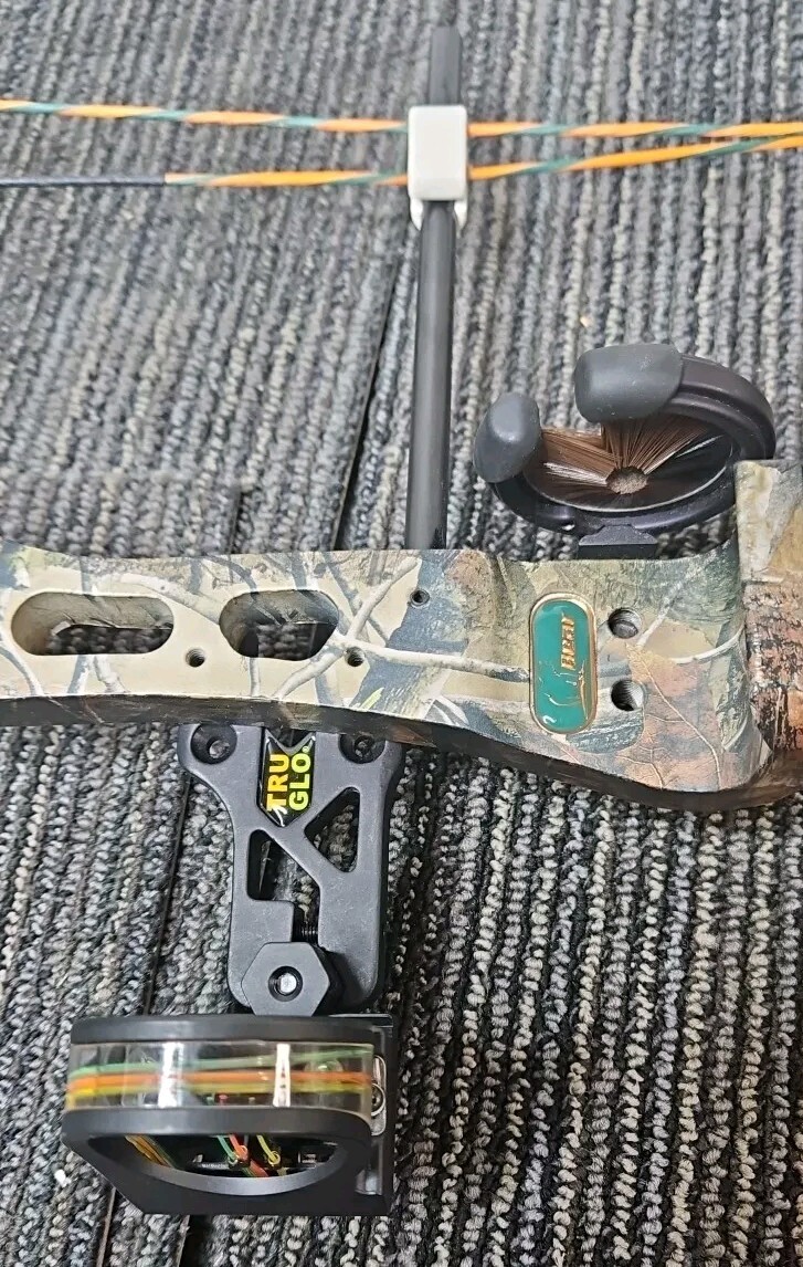 Bear Archery - Game Over - Compound Bow with Hard Case