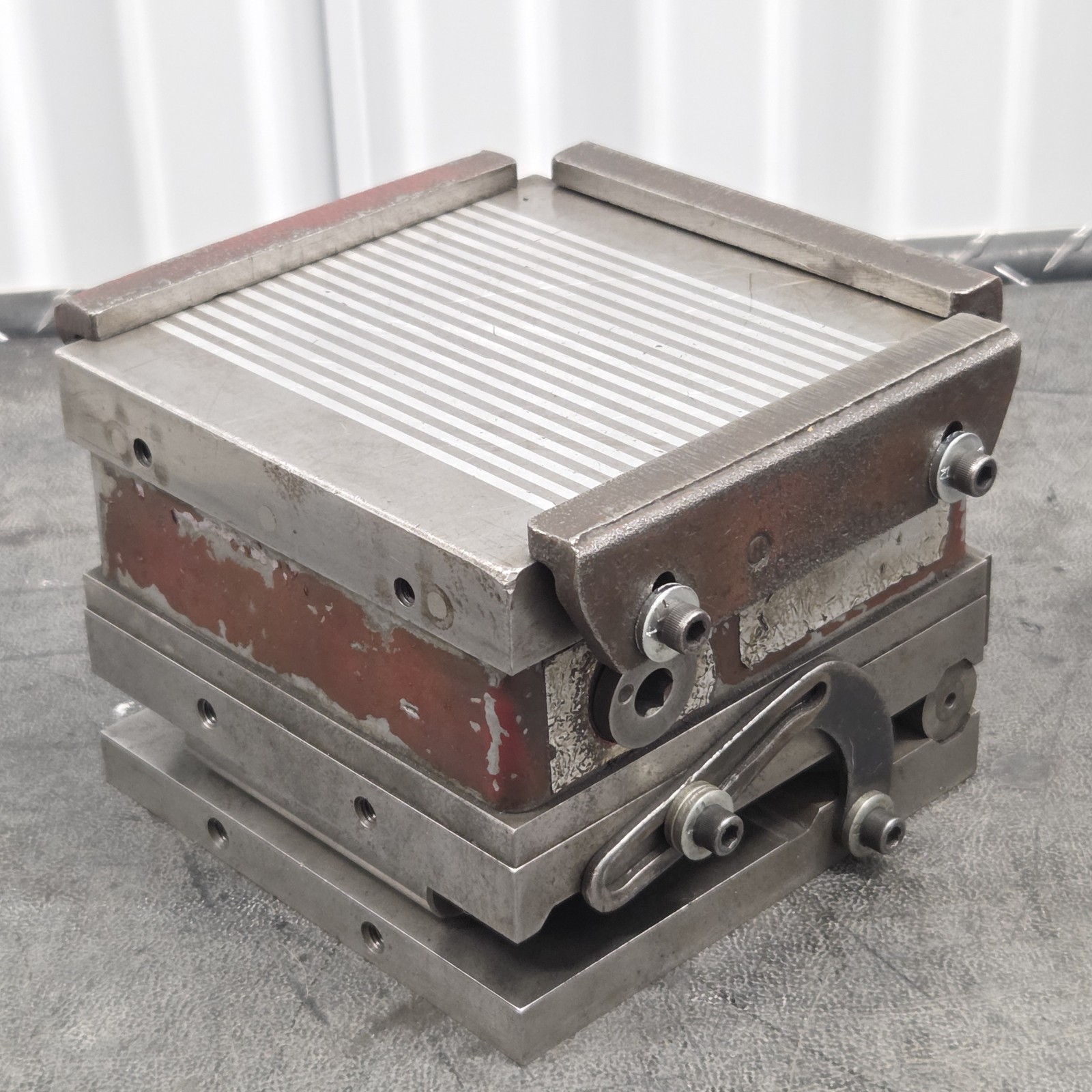 Suburban Magnetic Chuck Sine Plate Fine Pole 6" x 6" MC-66-FP-S1 Made In USA