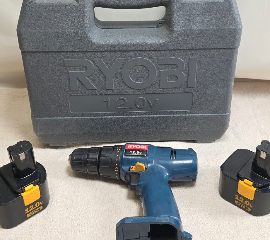 Drill Ryobi HP1202M Driver 3/8 Hard Case Box 2 12.0V Batteries Untested 1311148