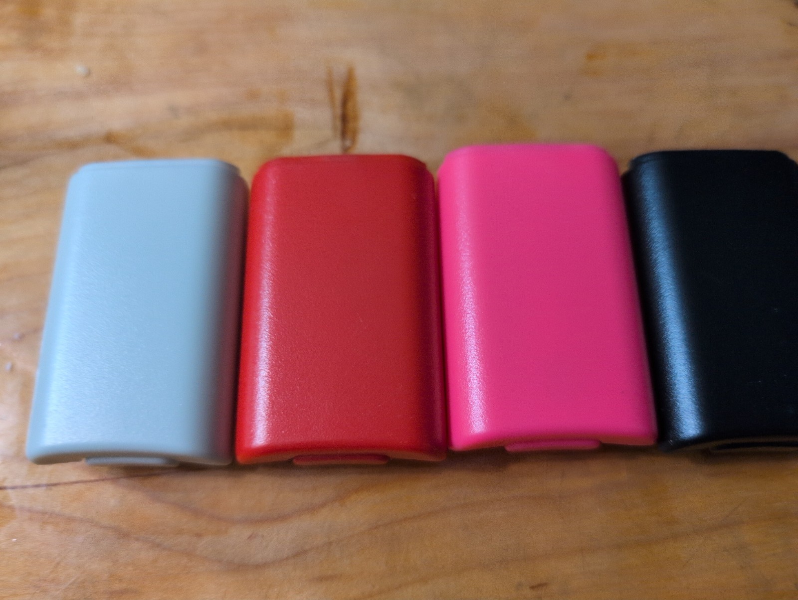 2 Xbox 360 Wireless Controller AA Battery Pack Back Case Holder - Four Colors