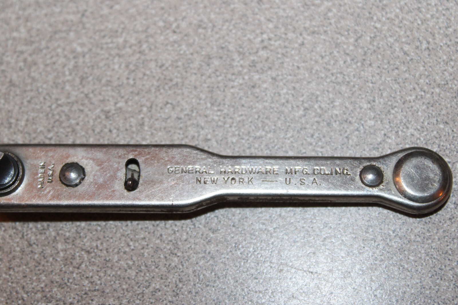 Vintage General Tools Ratcheting Offset Screwdriver #807 USA