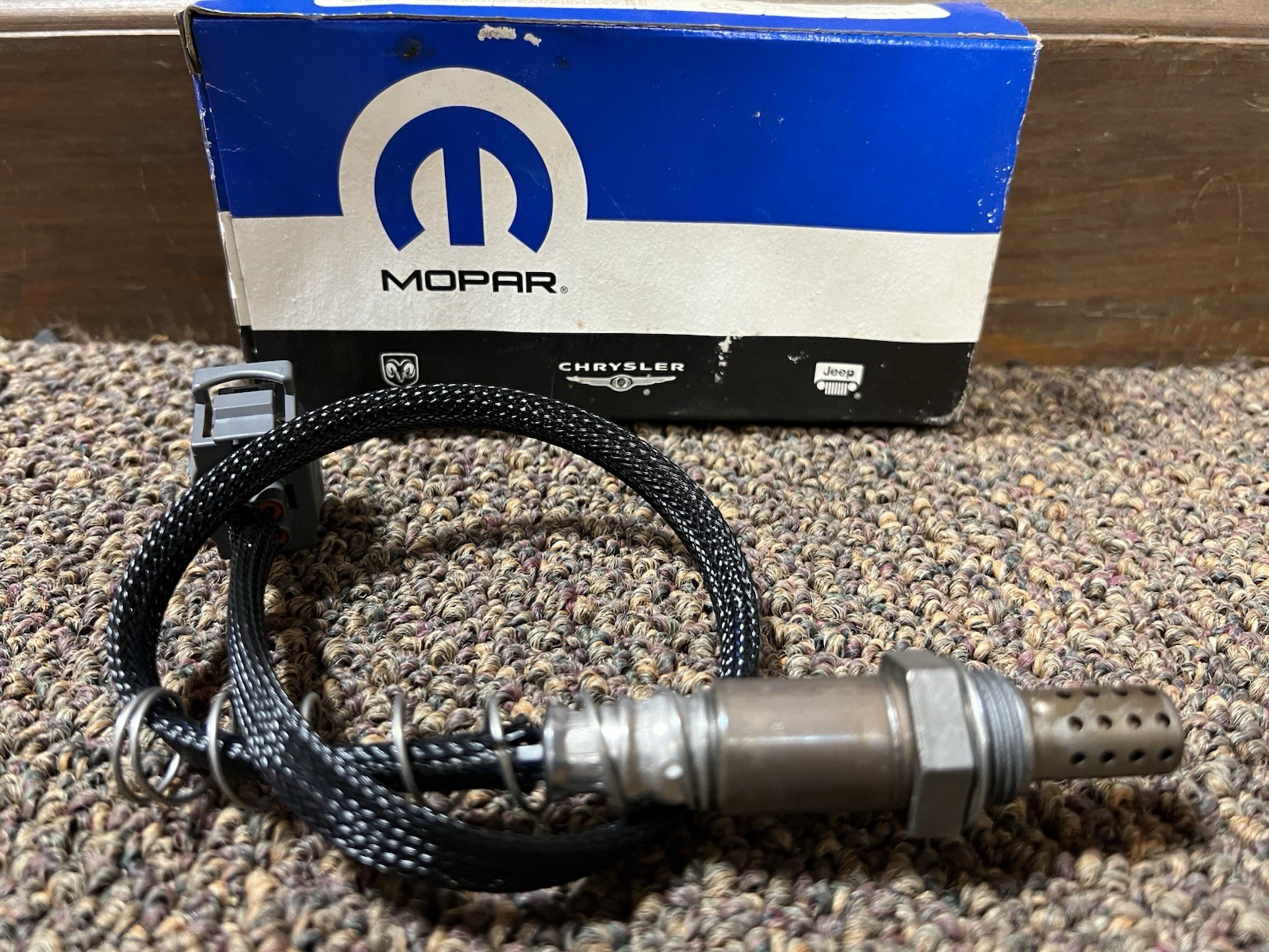 New Genuine Mopar 56029052AA Oxygen Sensor Dodge Chrysler