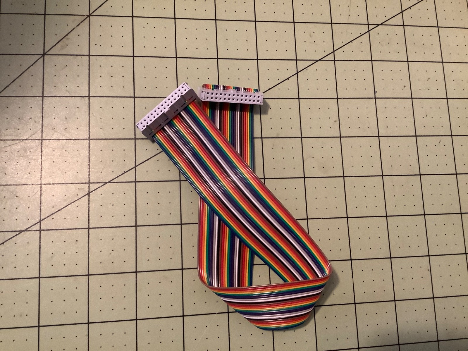 Vintage Apple IIe Computer Keyboard Ribbon Cable Rainbow White Ends FREE SHIP