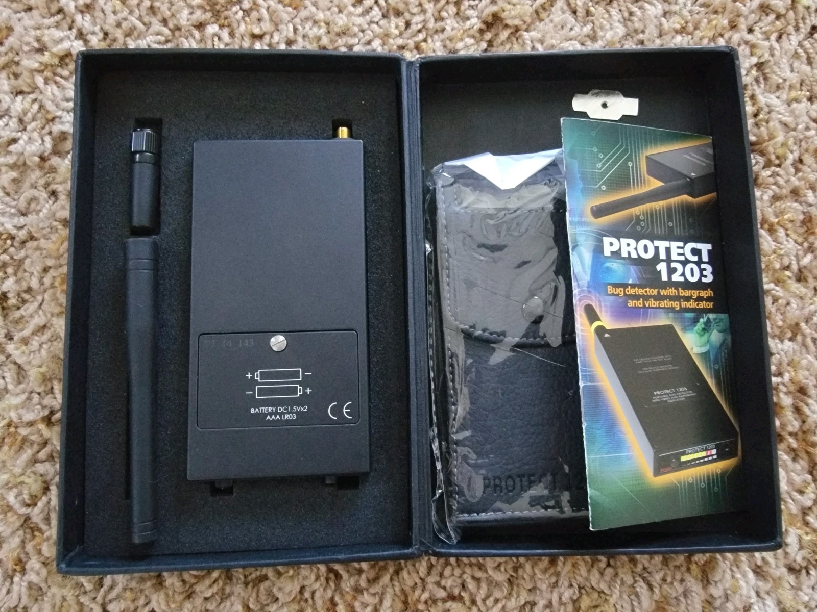 Protect 1203 Portable Wireless Bug Detector With Vibro And Bargraph Indicator!