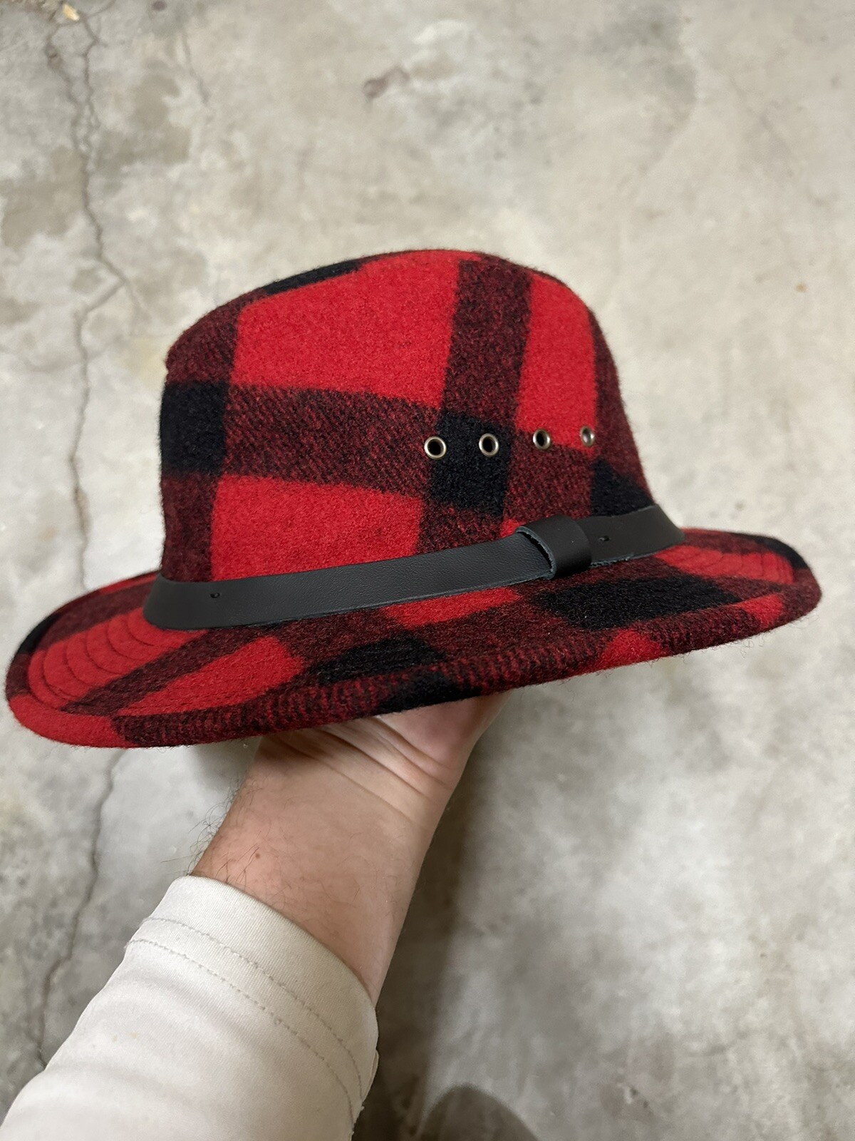 NWT Filson Wool Packer Hat Mackinaw Made in USA Buffalo Plaid Red Black Mens